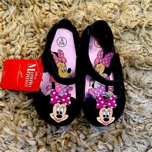 Minnie mouse toddler girls size 5/6 shoes